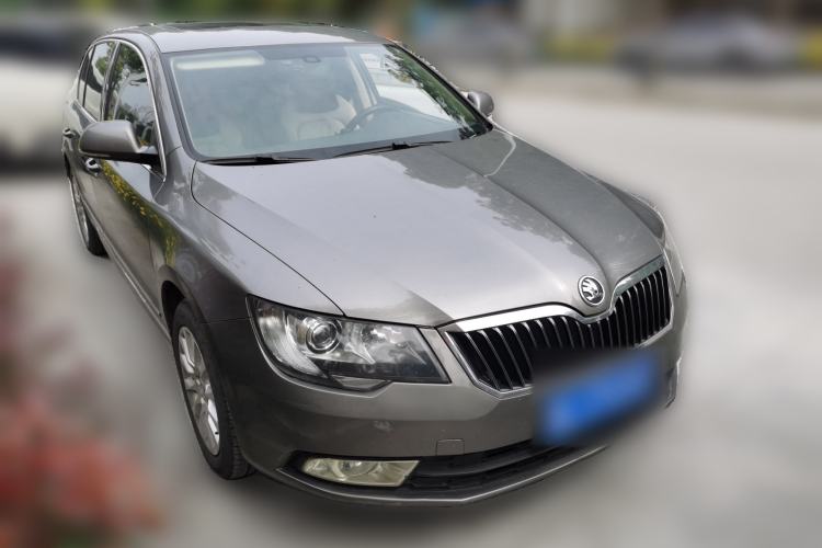 Used Skoda Superb 2013 1.8TSI Automatic MingShi Edition Front Right 45 Deg