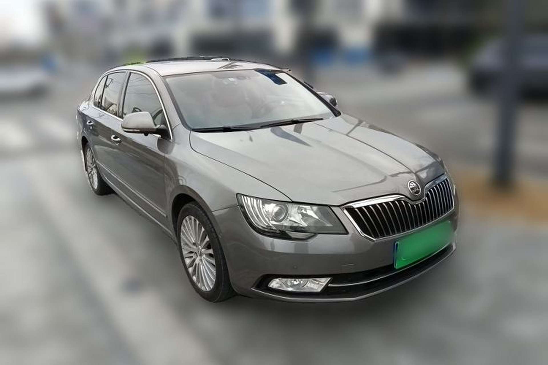 Used Skoda Superb 2013 1.8TSI Automatic Yashi Edition Front Right 45 Deg