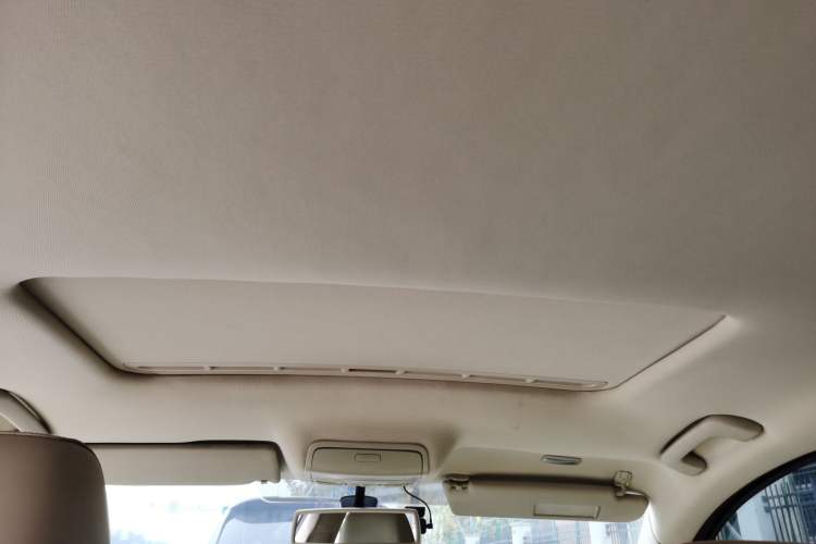 Used Skoda Superb 2013 1.8TSI Automatic MingShi Edition Headliner