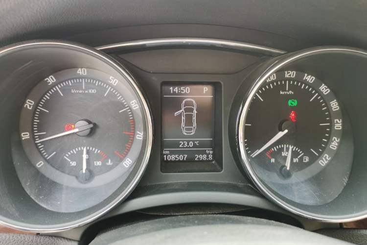 Used Skoda Superb 2013 1.8TSI Automatic MingShi Edition Instrument Cluster