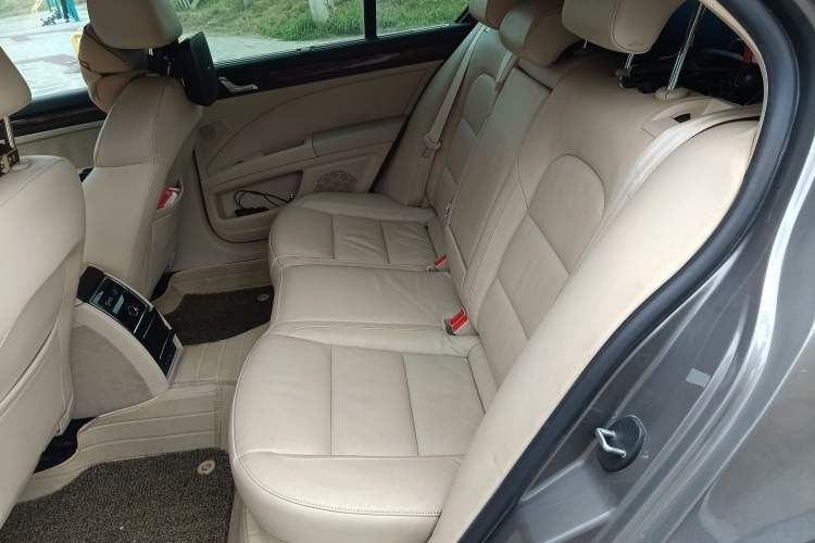 Used Skoda Superb 2013 1.8TSI Automatic Yashi Edition Left Rear Seat