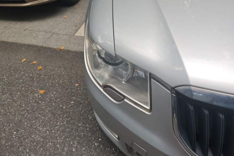 Used Skoda Superb 2013 Travel Edition 2.0 TSI Prestige Version Right Front Headlight