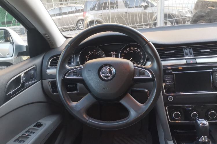 Used Skoda Superb 2013 1.4 TSI DSG Prestige Edition Steering Wheel