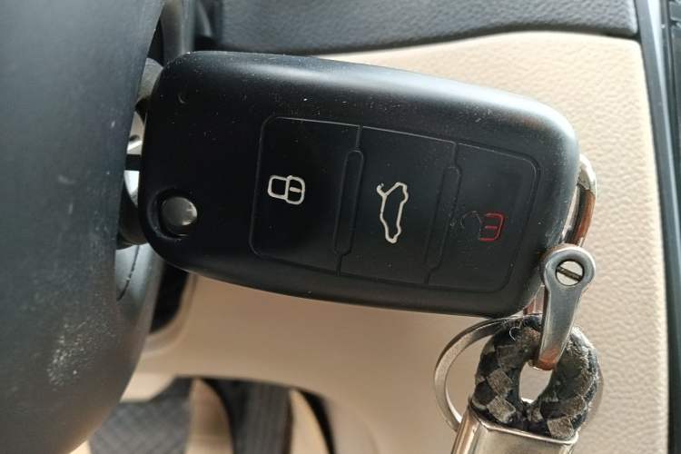Used Skoda Superb 2013 1.8TSI Automatic Yashi Edition Vehicle Key