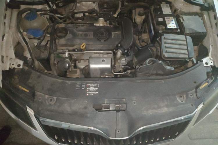 Used Skoda Superb 2013 1.4 TSI DSG Prestige Edition Engine Bay