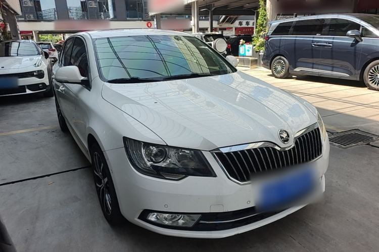 Used Skoda Superb 2013 1.8TSI Automatic Yashi Edition Front Right 45 Deg