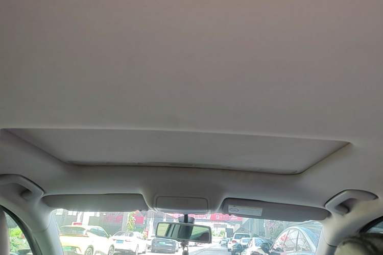 Used Skoda Superb 2013 1.8TSI Automatic Yashi Edition Headliner