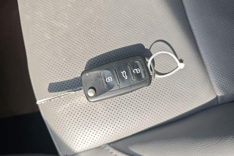 Used Skoda Superb 2013 1.8TSI Automatic Yashi Edition Interior 1