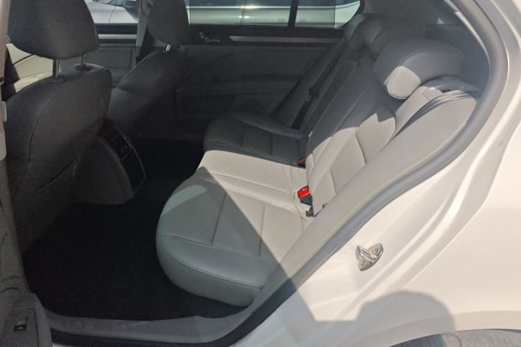 Used Skoda Superb 2013 1.8TSI Automatic Yashi Edition Left Rear Seat