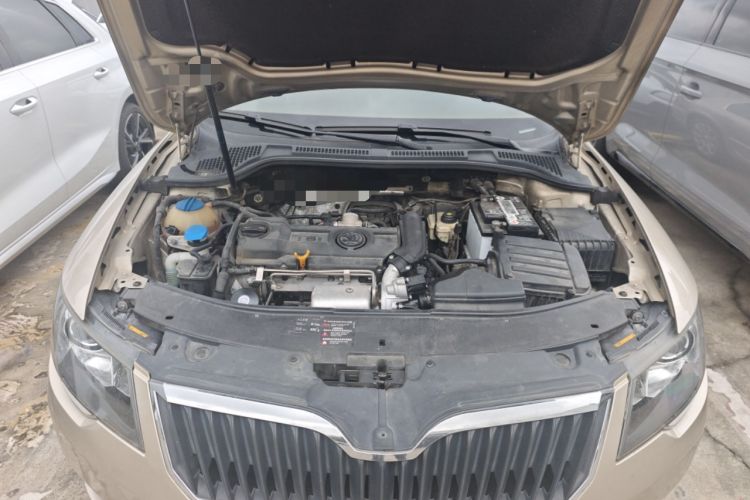 Used Skoda Superb 2013 1.4TSI DSG Sport Edition Engine Bay