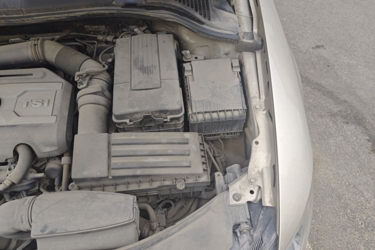 Used Skoda Superb 2013 1.8TSI Automatic MingShi Edition Engine Bay Left