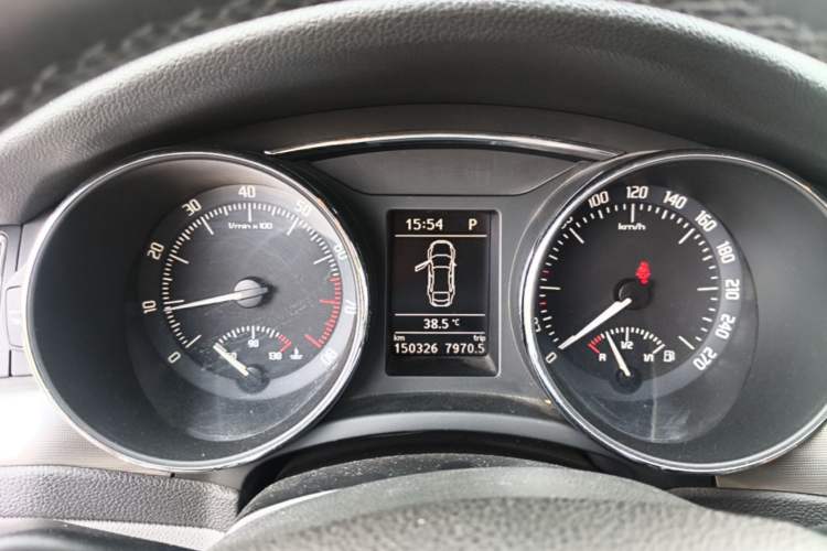 Used Skoda Superb 2013 1.8TSI Automatic Yashi Edition Instrument Cluster