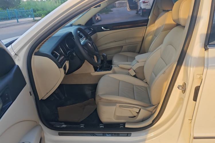 Used Skoda Superb 2015 1.8TSI Manual Shen Shi Edition Left Front Seat