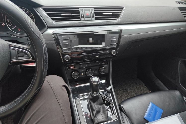 Used Skoda Superb 2016 TSI280 DSG Innovation Edition Audio And AC Panel
