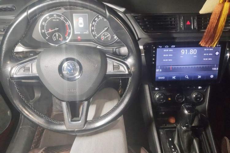 Used Skoda Superb 2016 TSI330 DSG Innovation Edition Audio And AC Panel