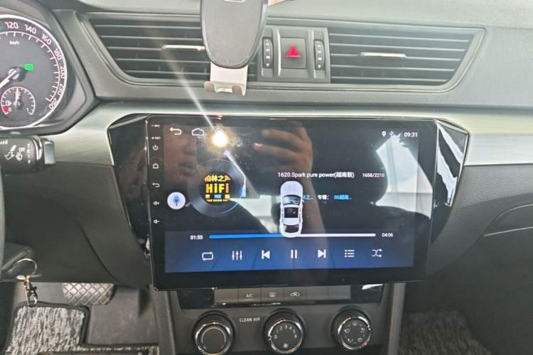 Used Skoda Superb 2016 TSI280 DSG Advanced Edition Audio And AC Panel