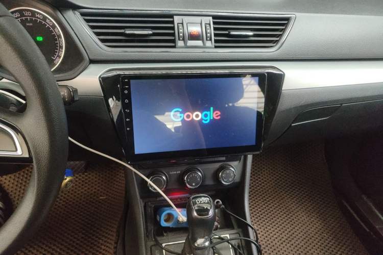 Used Skoda Superb 2016 TSI280 DSG Advanced Edition Audio And AC Panel