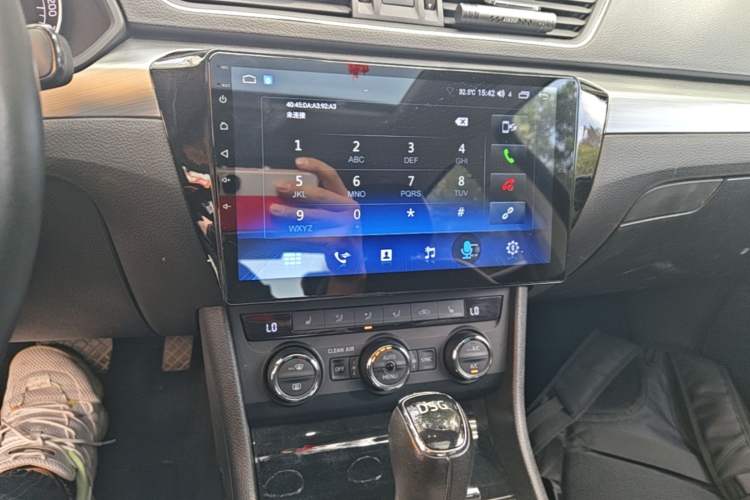 Used Skoda Superb 2016 TSI280 DSG Innovation Edition Audio And AC Panel
