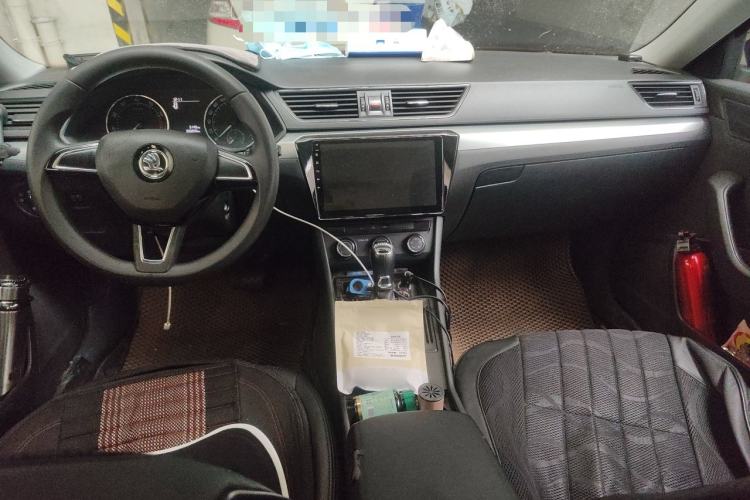 Used Skoda Superb 2016 TSI280 DSG Advanced Edition Center Console