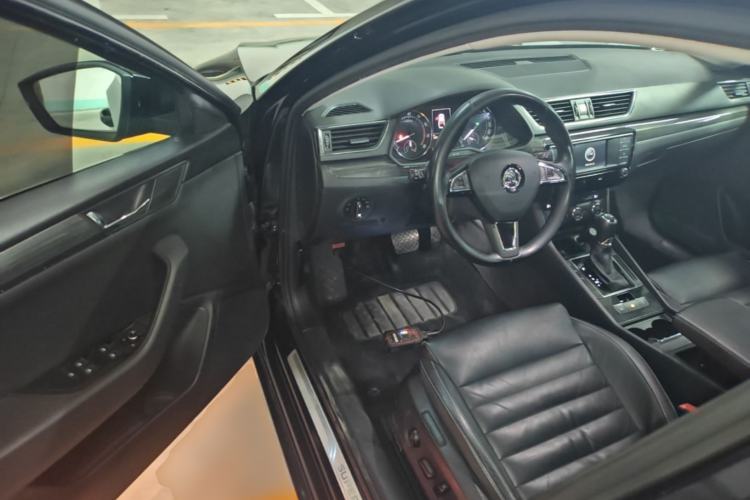 Used Skoda Superb 2016 TSI330 DSG Smart Drive Edition Driver Seat