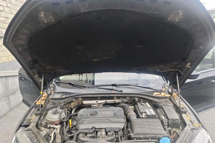 Used Skoda Superb 2016 TSI330 DSG Innovation Edition Engine Bay