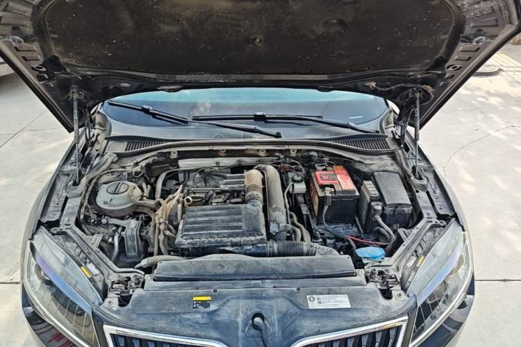 Used Skoda Superb 2016 TSI280 DSG Advanced Edition Engine Bay