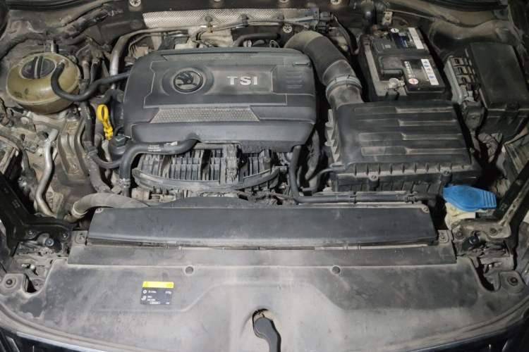 Used Skoda Superb 2016 TSI330 DSG Innovation Edition Engine Bay