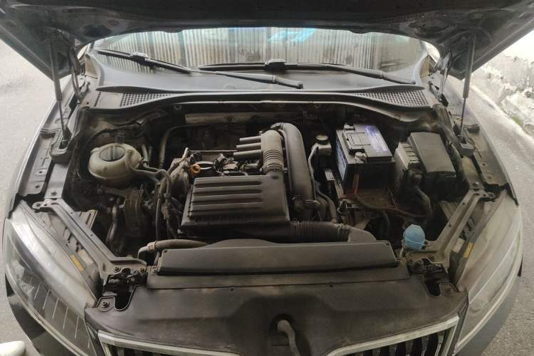 Used Skoda Superb 2016 TSI280 DSG Advanced Edition Engine Bay