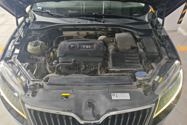 Used Skoda Superb 2016 TSI330 DSG Smart Drive Edition Engine Bay