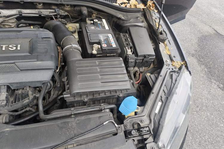 Used Skoda Superb 2016 TSI330 DSG Innovation Edition Engine Bay Left