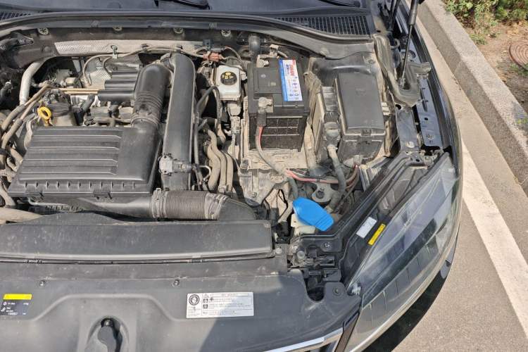 Used Skoda Superb 2016 TSI280 DSG Advanced Edition Engine Bay Left