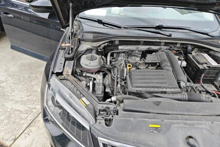 Used Skoda Superb 2016 TSI280 DSG Advanced Edition Engine Bay Right