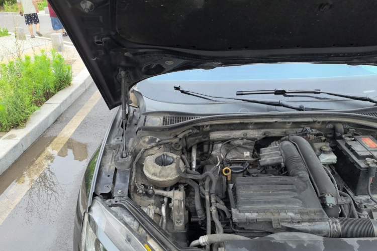 Used Skoda Superb 2016 TSI280 DSG Advanced Edition Engine Bay Right