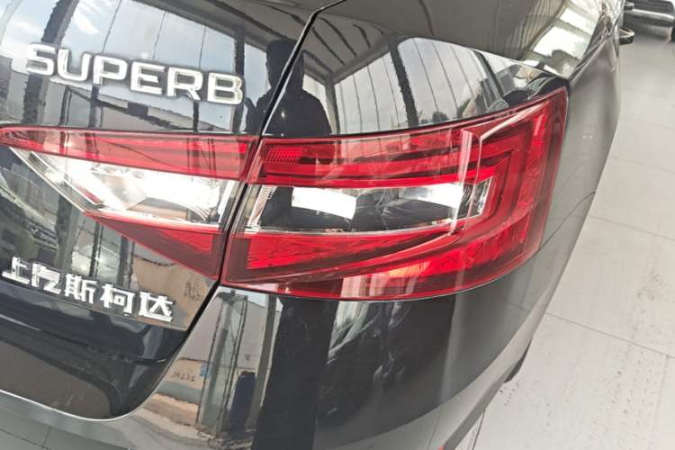 Used Skoda Superb 2016 TSI280 DSG Advanced Edition Exterior 3