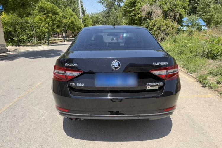 Used Skoda Superb 2016 TSI280 DSG Innovation Edition Exterior 4