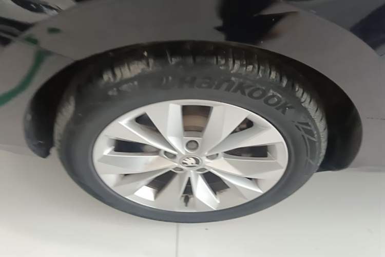 Used Skoda Superb 2016 TSI280 DSG Innovation Edition Exterior 5
