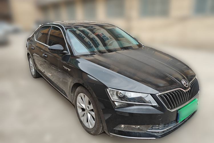 Used Skoda Superb 2016 TSI280 DSG Innovation Edition Front Right 45 Deg