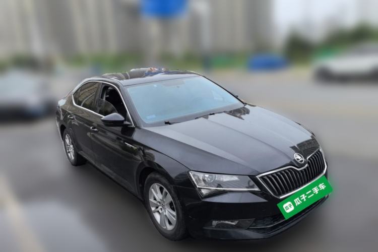 Used Skoda Superb 2016 TSI280 DSG Advanced Edition Front Right 45 Deg