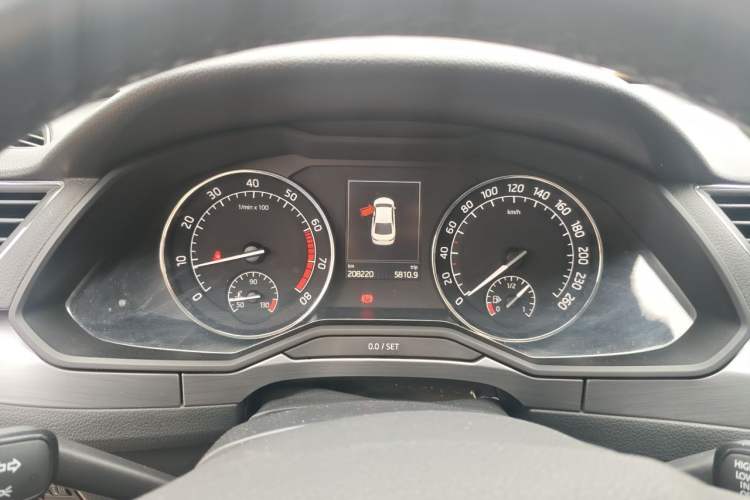 Used Skoda Superb 2016 TSI330 DSG Innovation Edition Instrument Cluster