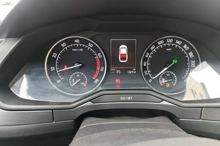 Used Skoda Superb 2016 TSI330 DSG Innovation Edition Instrument Cluster