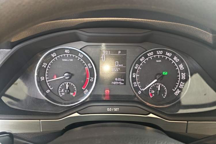 Used Skoda Superb 2016 TSI280 DSG Advanced Edition Instrument Cluster