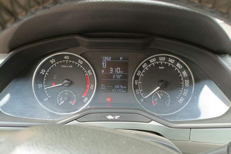 Used Skoda Superb 2016 TSI280 DSG Advanced Edition Instrument Cluster