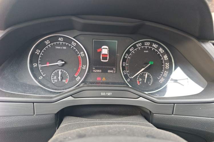 Used Skoda Superb 2016 TSI280 DSG Innovation Edition Instrument Cluster