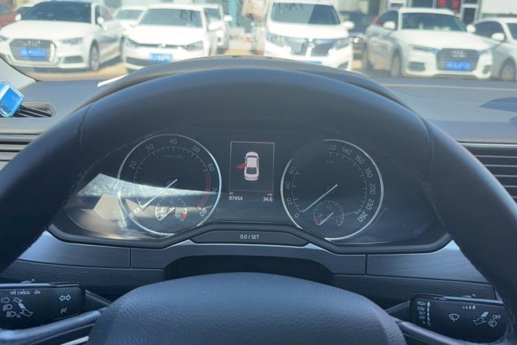 Used Skoda Superb 2016 TSI280 DSG Innovation Edition Instrument Cluster
