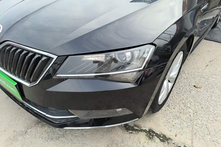 Used Skoda Superb 2016 TSI280 DSG Innovation Edition Left Front Headlight