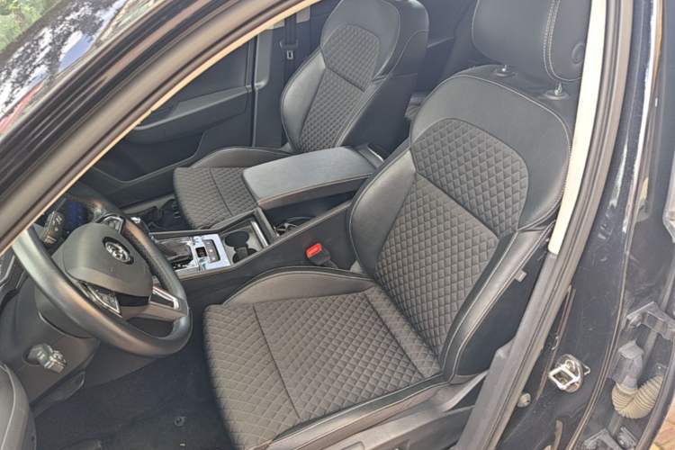 Used Skoda Superb 2016 TSI280 DSG Innovation Edition Left Front Seat