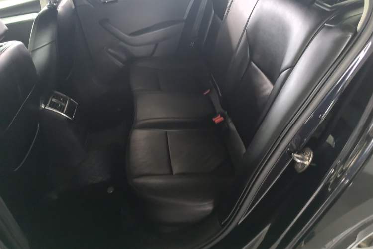 Used Skoda Superb 2016 TSI330 DSG Innovation Edition Left Rear Seat