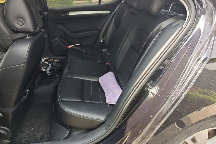 Used Skoda Superb 2016 TSI280 DSG Advanced Edition Left Rear Seat