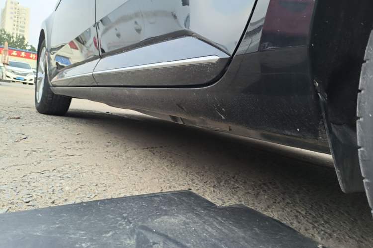 Used Skoda Superb 2016 TSI280 DSG Innovation Edition Left Side Sill