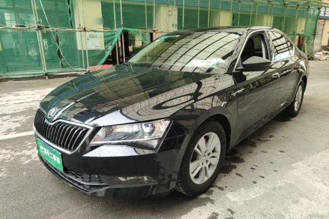 Skoda Superb 2016 TSI330 DSG Innovation Edition с пробегом